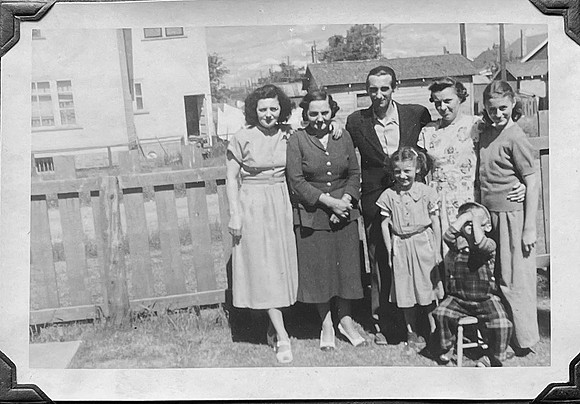 FromLynn12_2Winnipeg1950Vincents