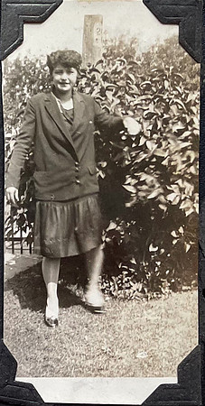FromLynn15_4_1928betty